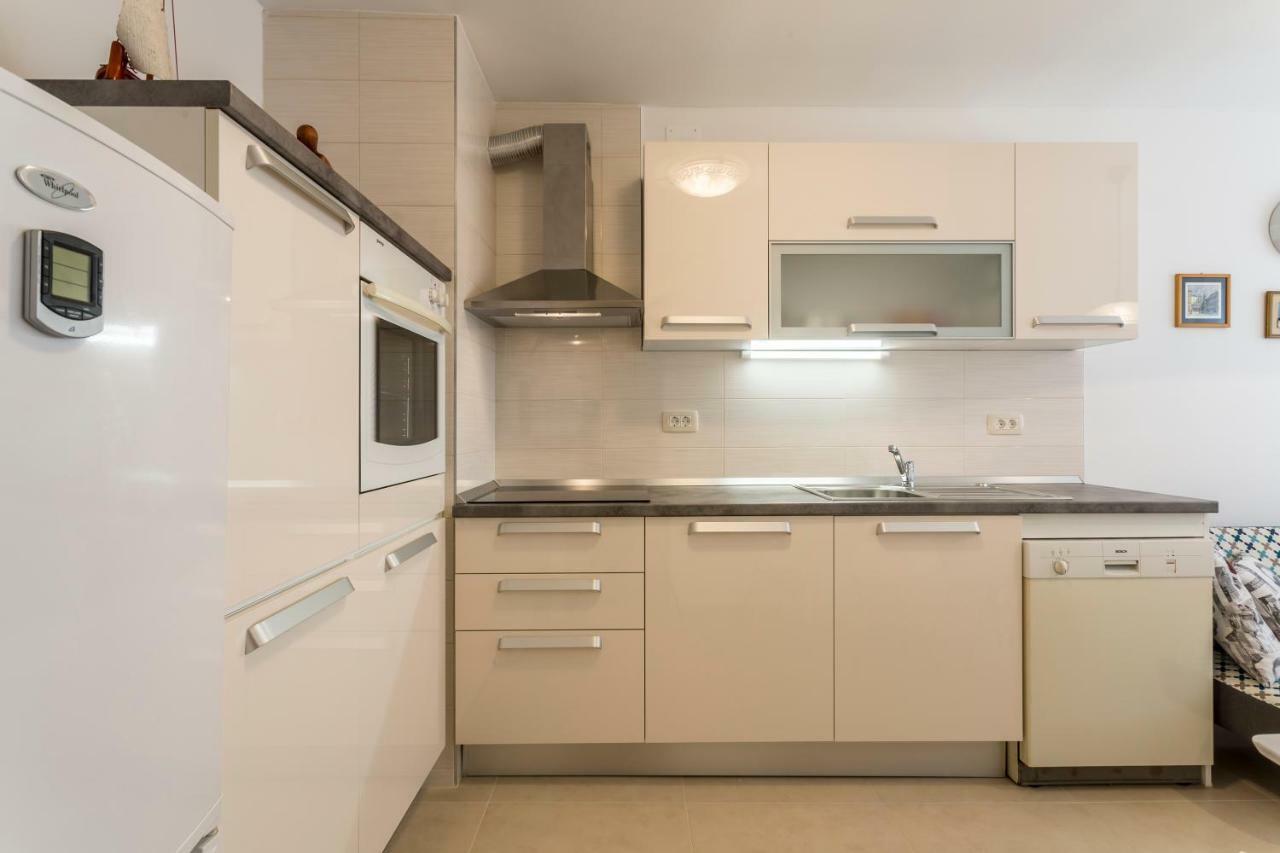 Modern Apartment Near The Beach And Center Of スプリト エクステリア 写真